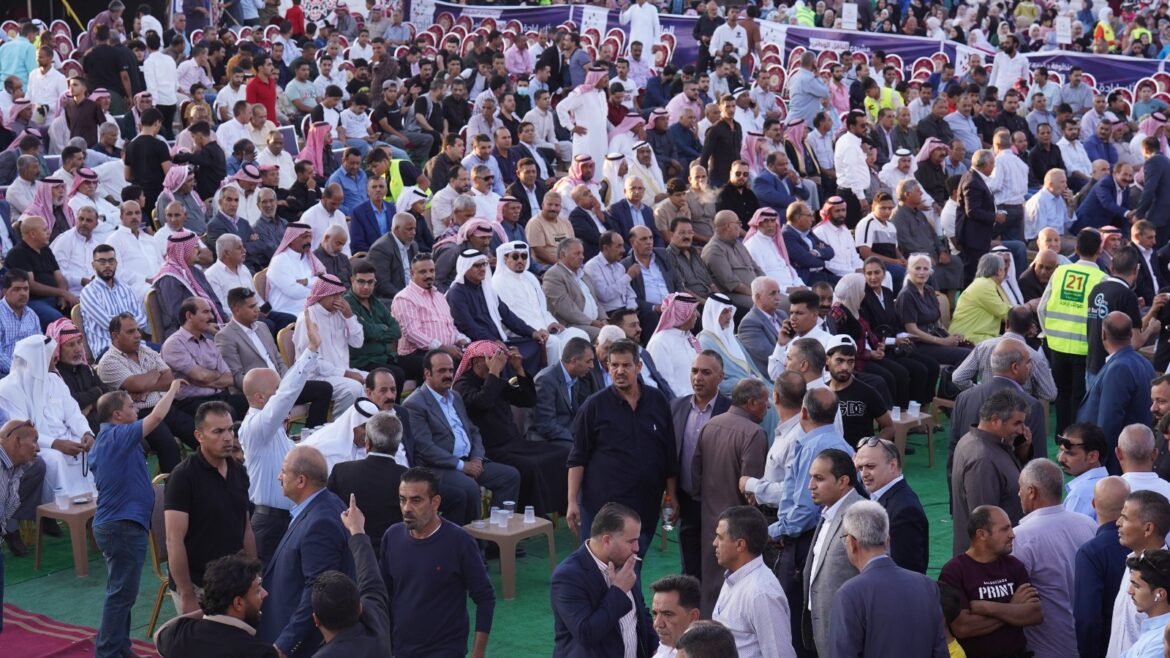 الحشود في محافظة مادبا يستقبلون حزب إرادة في مهرجان إنتخابي ضخم